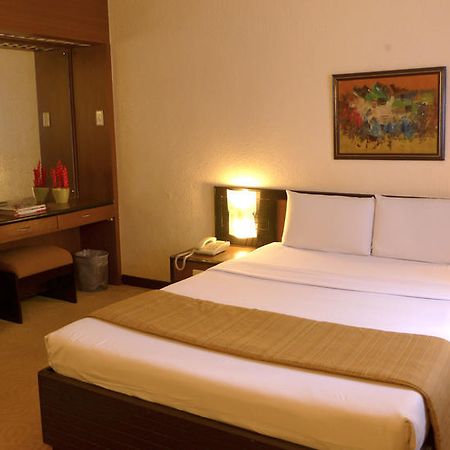 מנילה Rothman Hotel מראה חיצוני תמונה