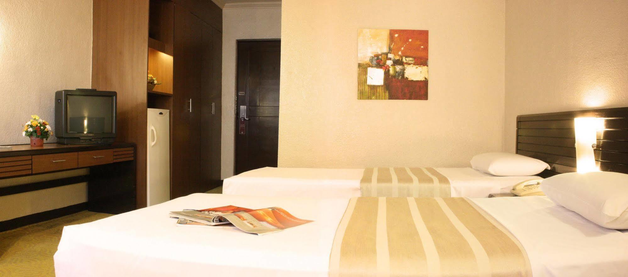 מנילה Rothman Hotel מראה חיצוני תמונה